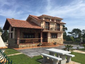 Apartamentos La Aguilera