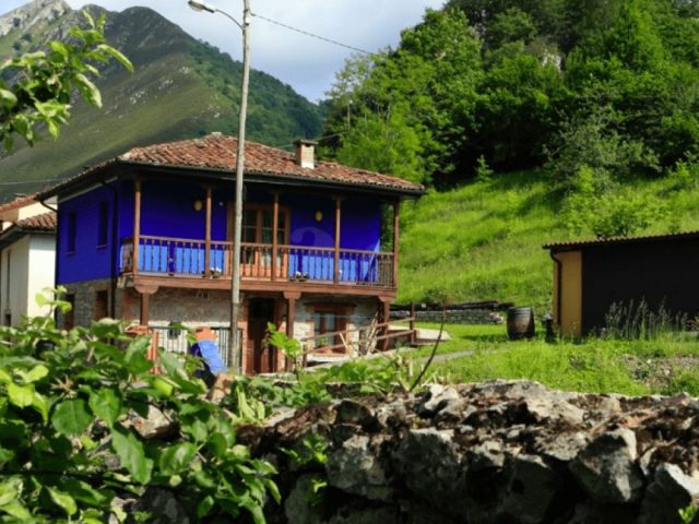 Axtur Casas Rurales con Jacuzzi