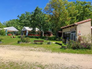 Camping Las Casitas de las Arribes
