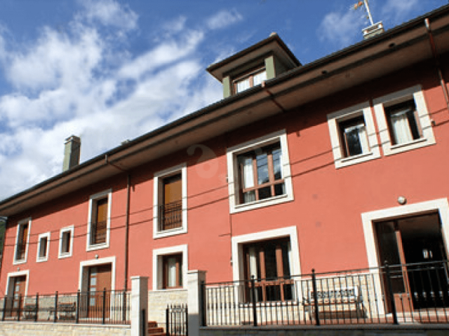 Apartamentos Puente La Molina